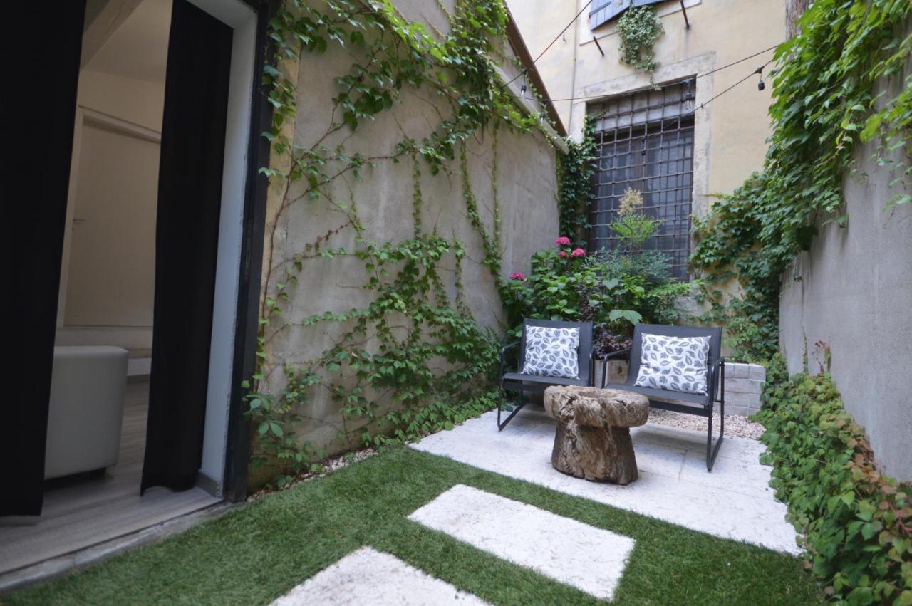 Room Verona Ai Conti Экстерьер фото